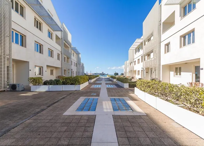 Apartma Palma דירה *
