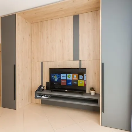 Apartma Palma * אומאג